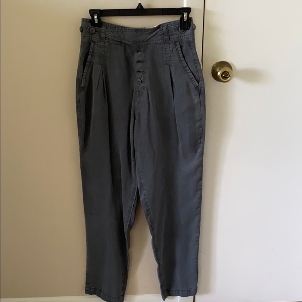 Gray high rise pants
